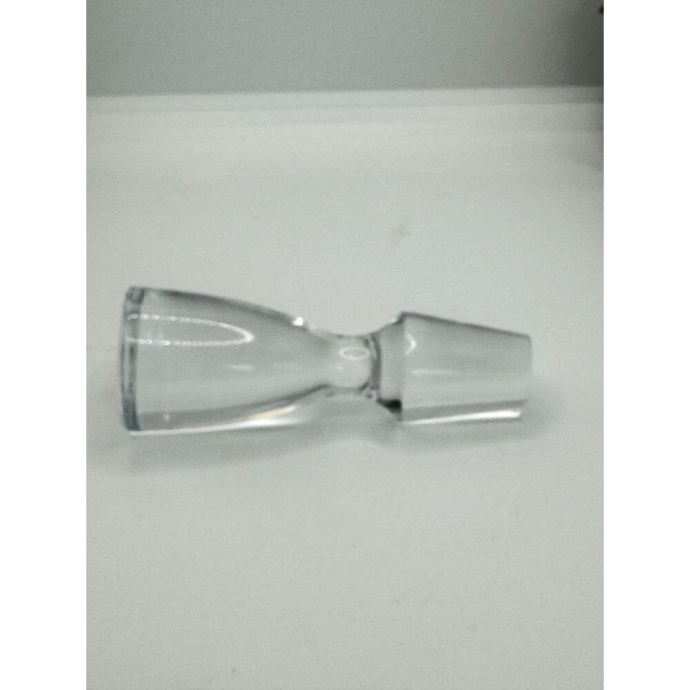 Clear Glass Bottle Decanter Stopper - Picture 8 of 10